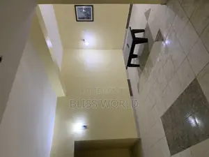 2bdrm Block of Flats in Utako for sale