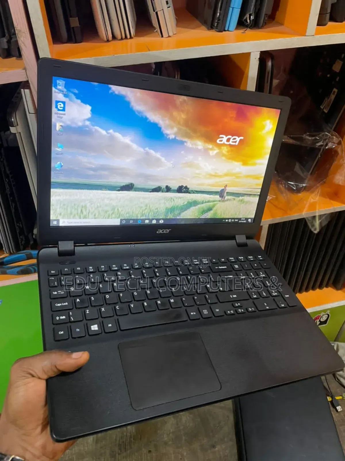 Laptop Acer 4GB HDD 250GB