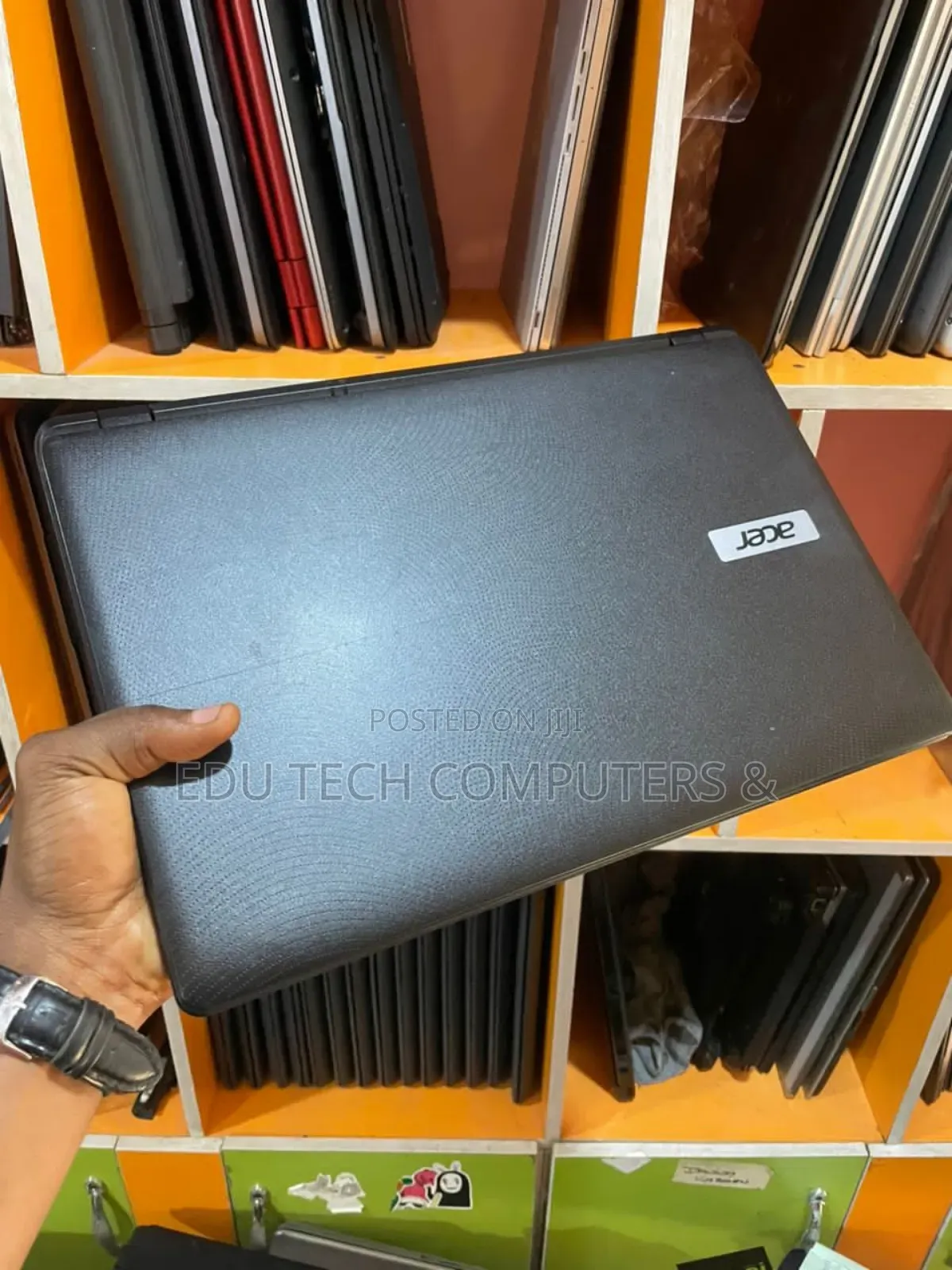 Laptop Acer 4GB HDD 250GB