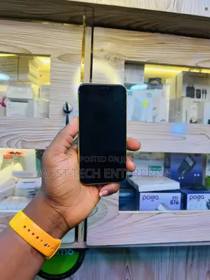 Apple iPhone 11 64 GB Yellow
