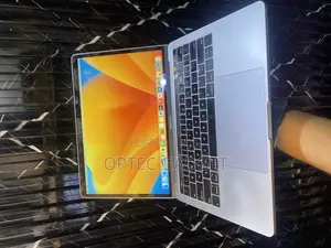 Laptop Apple MacBook Pro 2019 32GB Intel Core i7 SSD 256GB