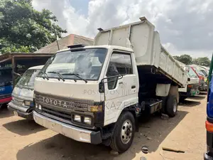 Toyota Dyna 300 Tipper Foreign Used ( Tokunbo )