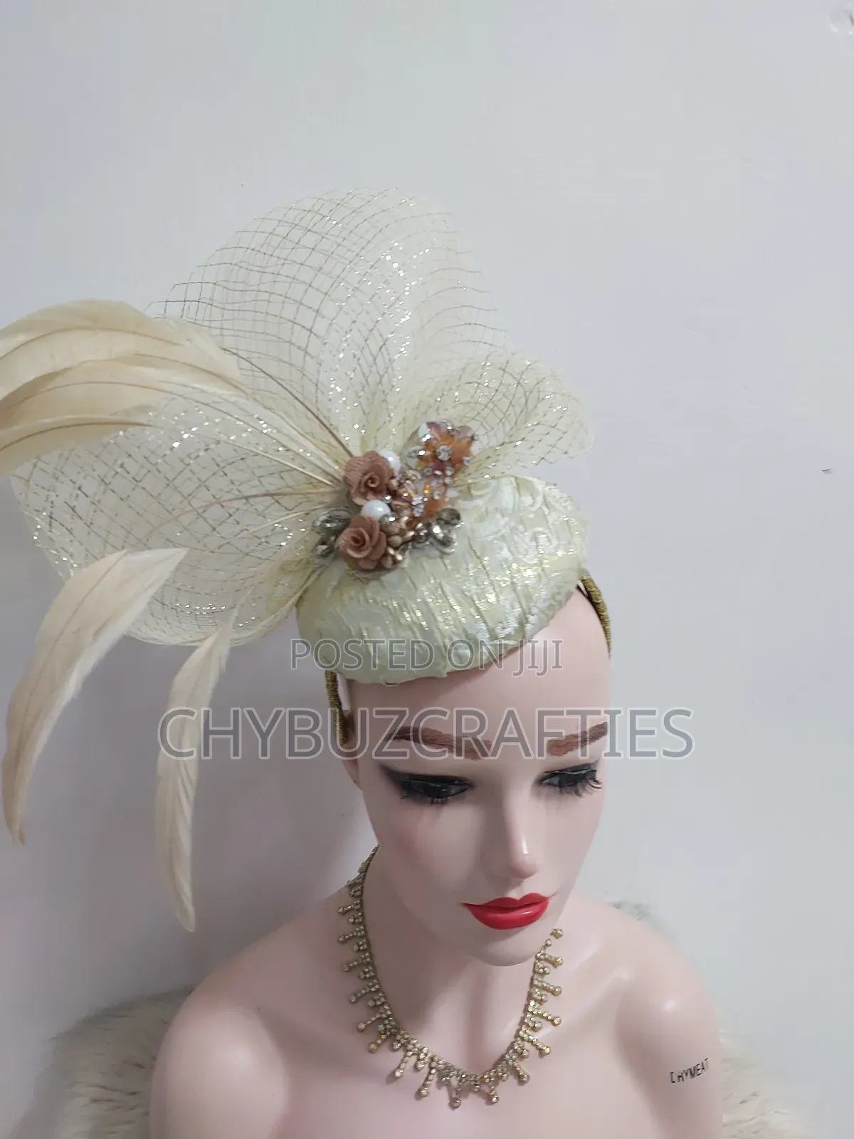 Gold Feathery Facinator