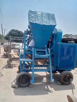 Crane Mixer
