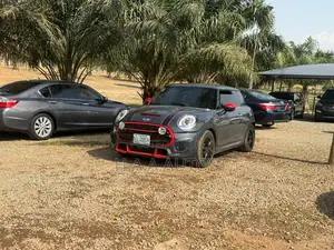 Mini Cooper 2016 Black