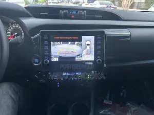 New Toyota Hilux 2025 White
