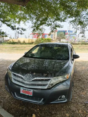 Toyota Venza AWD 2010 Gray