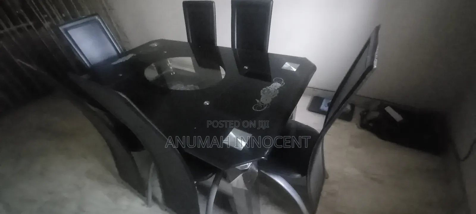 6 Set Dining Table