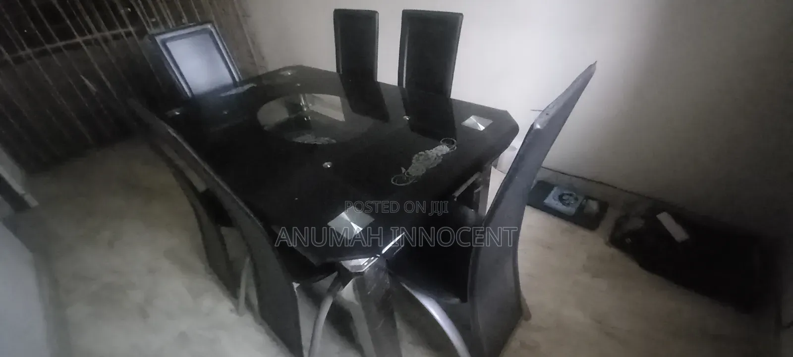 6 Set Dining Table