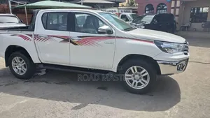 Toyota Hilux 2019 Off white