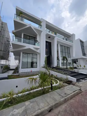 Balcony and Terrace10m Plain Tempered Glass and All Black Accessories