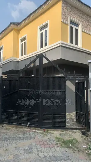 5bdrm Duplex in Idado Estate for sale