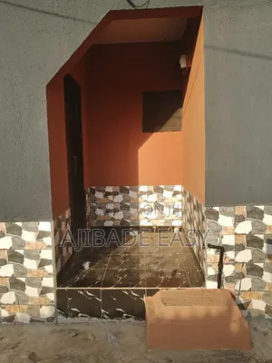 Mini Flat in Ayobo for rent