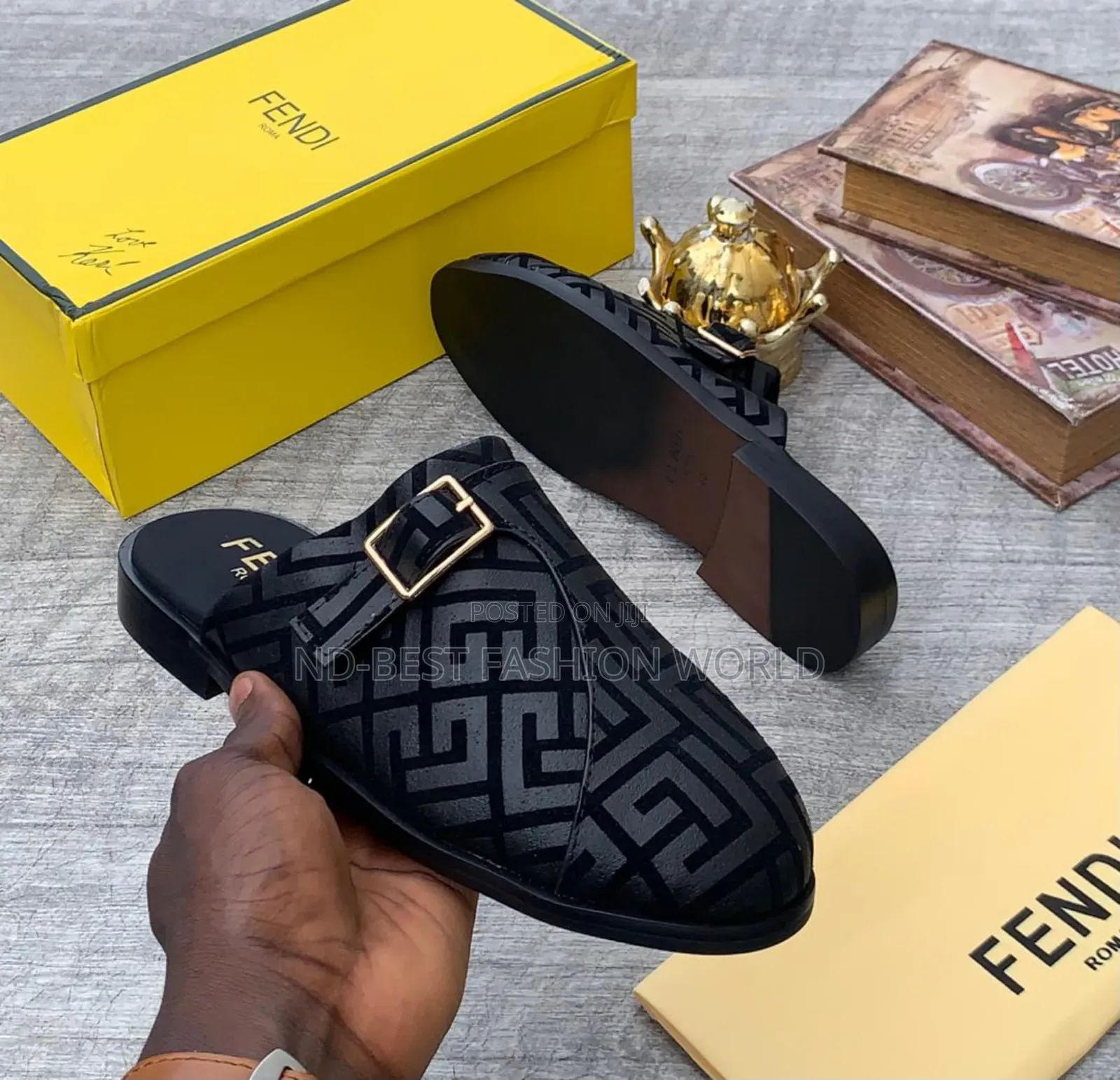 Gucci Leather Shoe