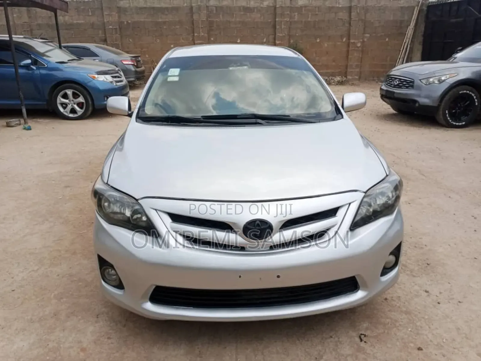 Toyota Corolla 2011 Silver