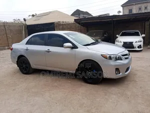 Toyota Corolla 2011 Silver