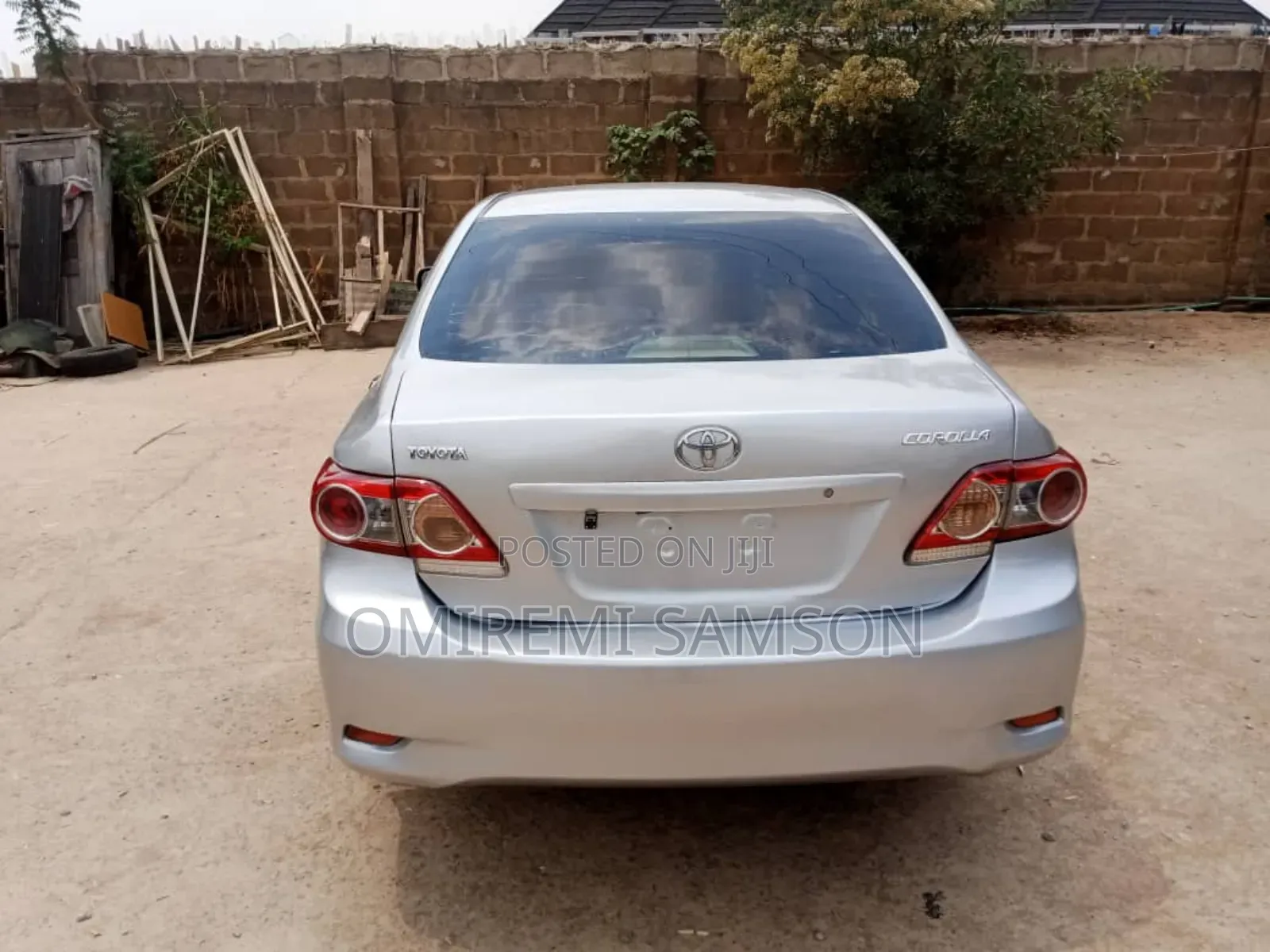 Toyota Corolla 2011 Silver