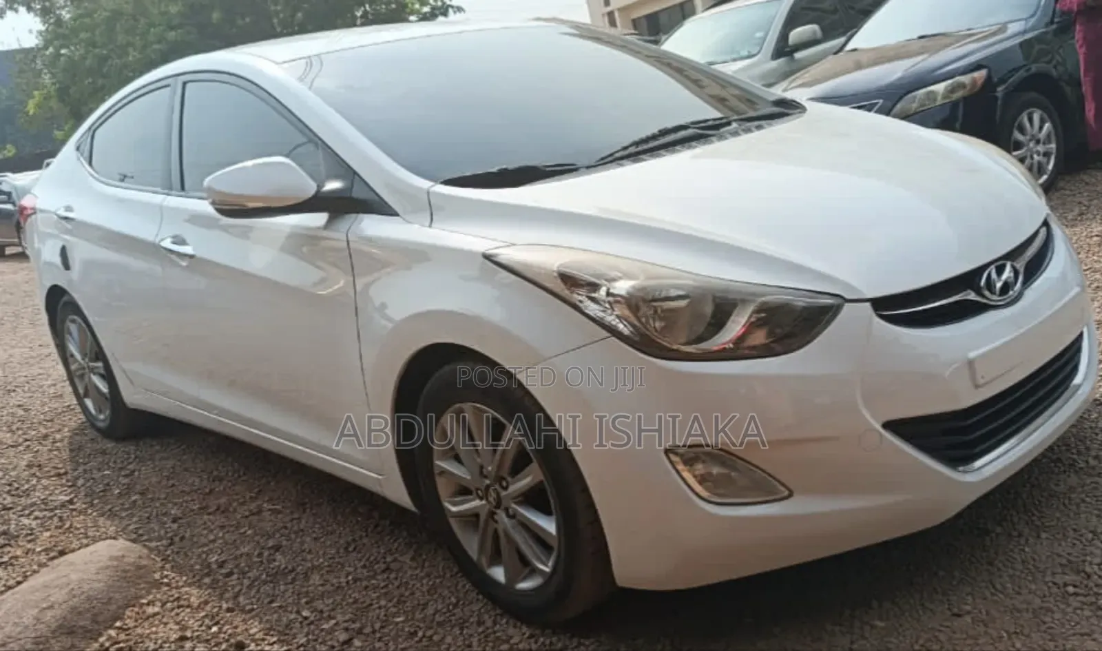 Hyundai Elantra 2011 White