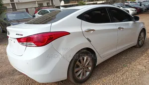 Hyundai Elantra 2011 White