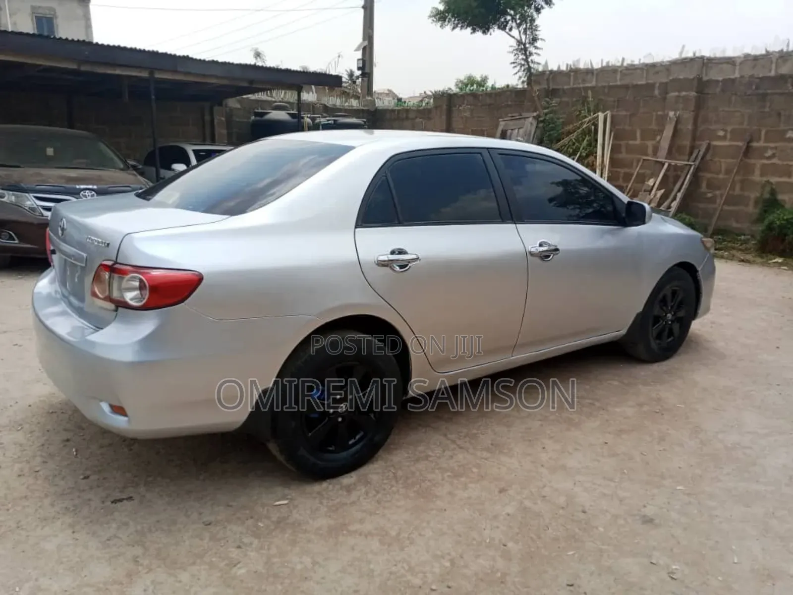 Toyota Corolla 2011 Silver