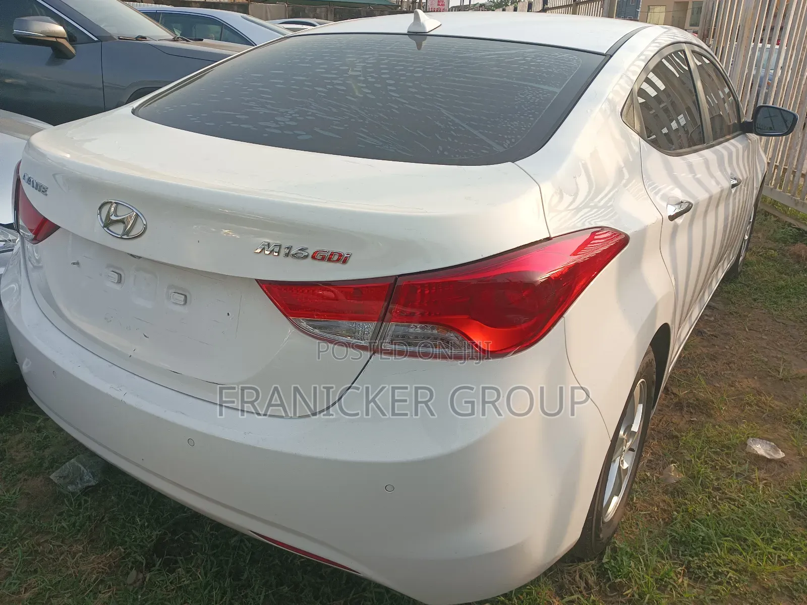 Hyundai Elantra 2012 White