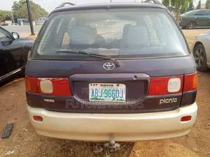 Toyota Picnic 2.0 FWD 2004 Blue
