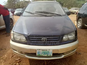 Toyota Picnic 2.0 FWD 2004 Blue