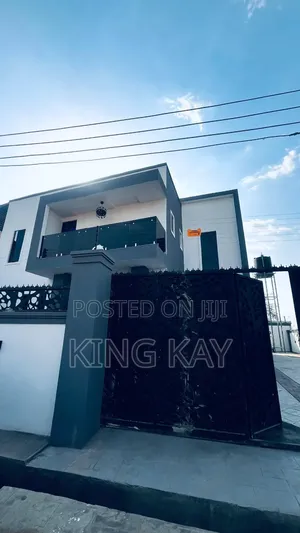 4bdrm Duplex in Oluyole Estate for sale