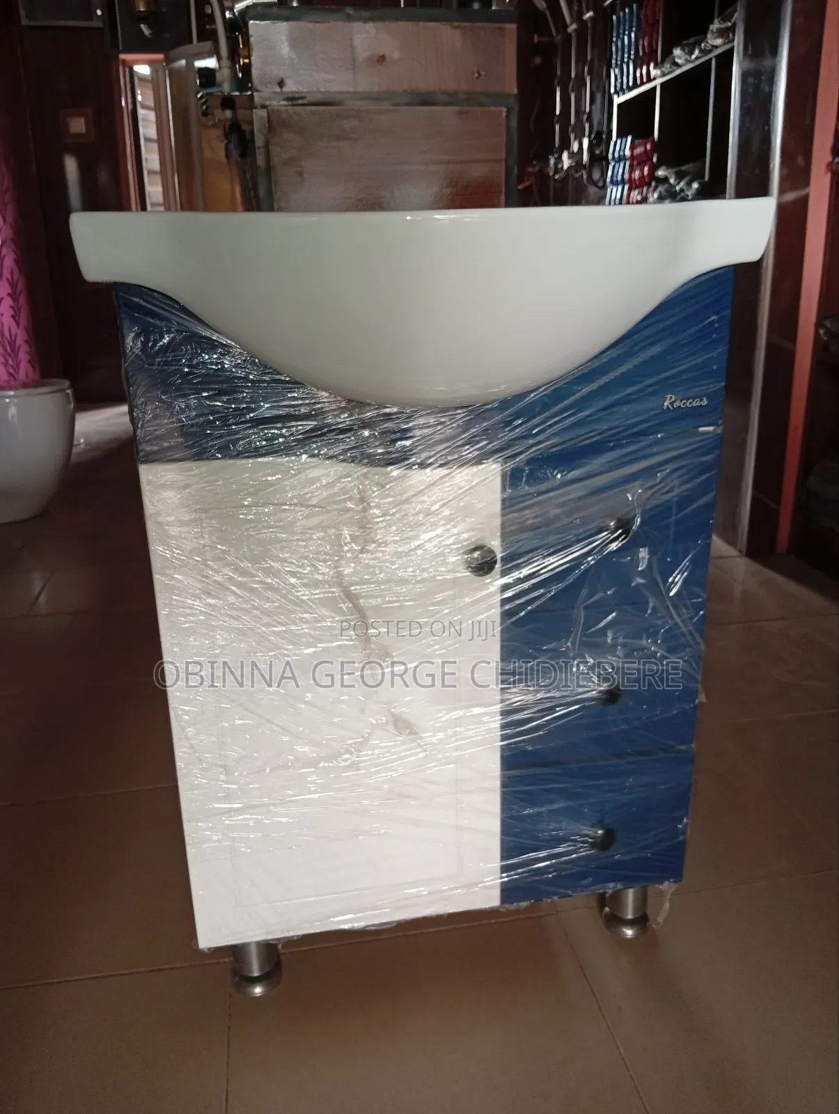 Cabinet Basin