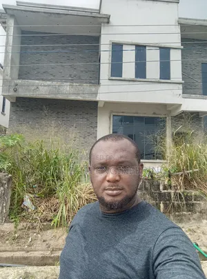 Engineer, Building/Swimming Pool