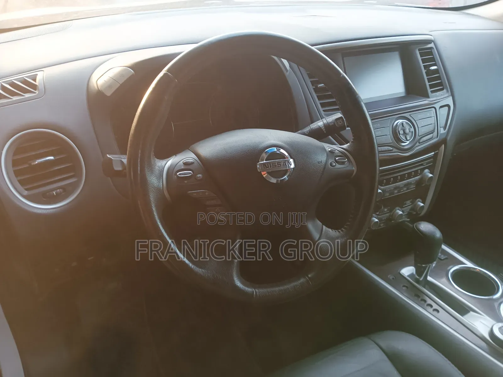 Nissan Pathfinder 2013 White