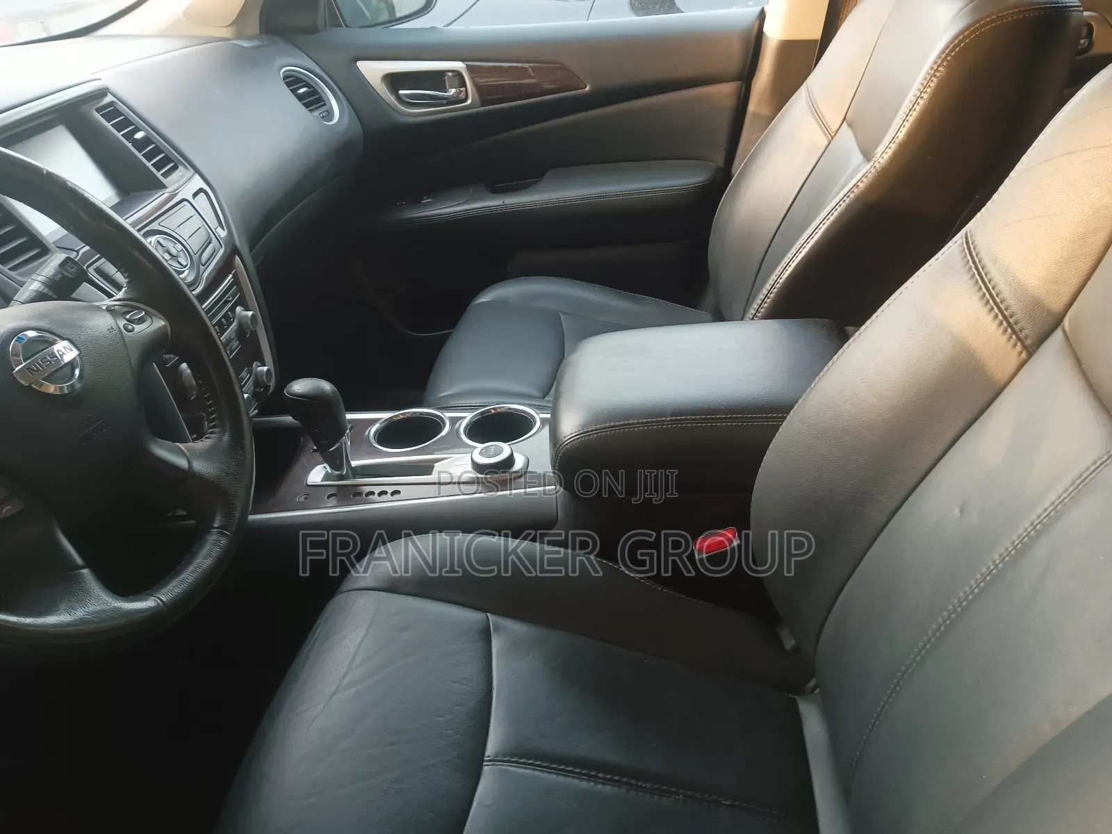 Nissan Pathfinder 2013 White