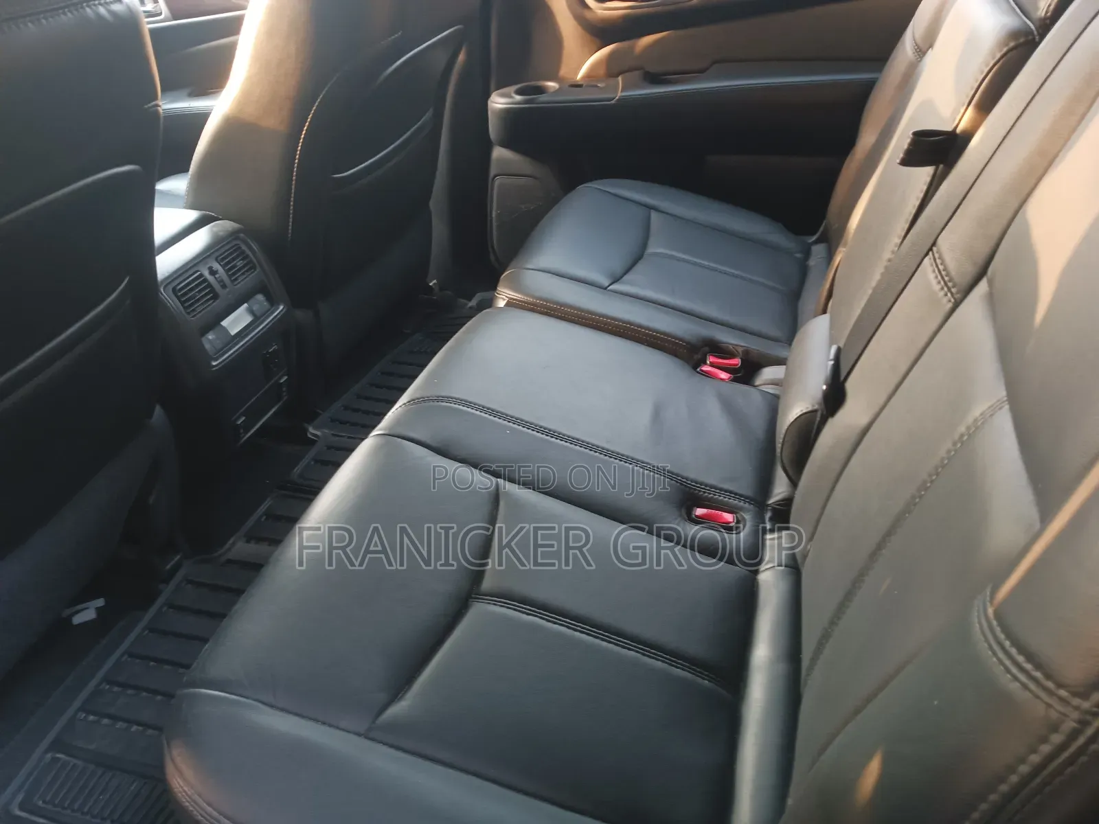 Nissan Pathfinder 2013 White