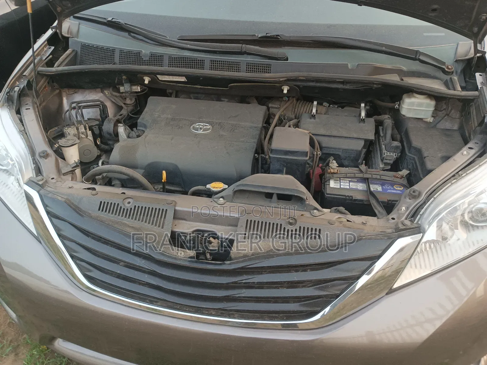Toyota Sienna 2012 Gray