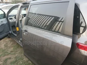 Toyota Sienna 2012 Gray