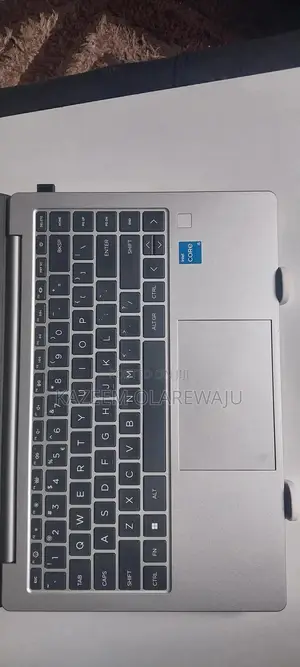 Laptop HP 240 G9 8GB Intel Core i5 HDD 500GB