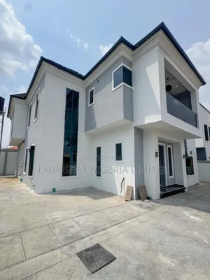 4bdrm Duplex in Oluyole Estate for sale