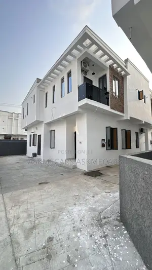 4bdrm Duplex in Abrahim Adesanya, Ajah for rent