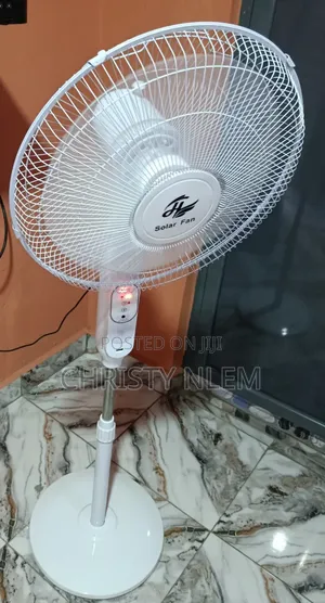 18" Solar Rechargeable Standing Fan