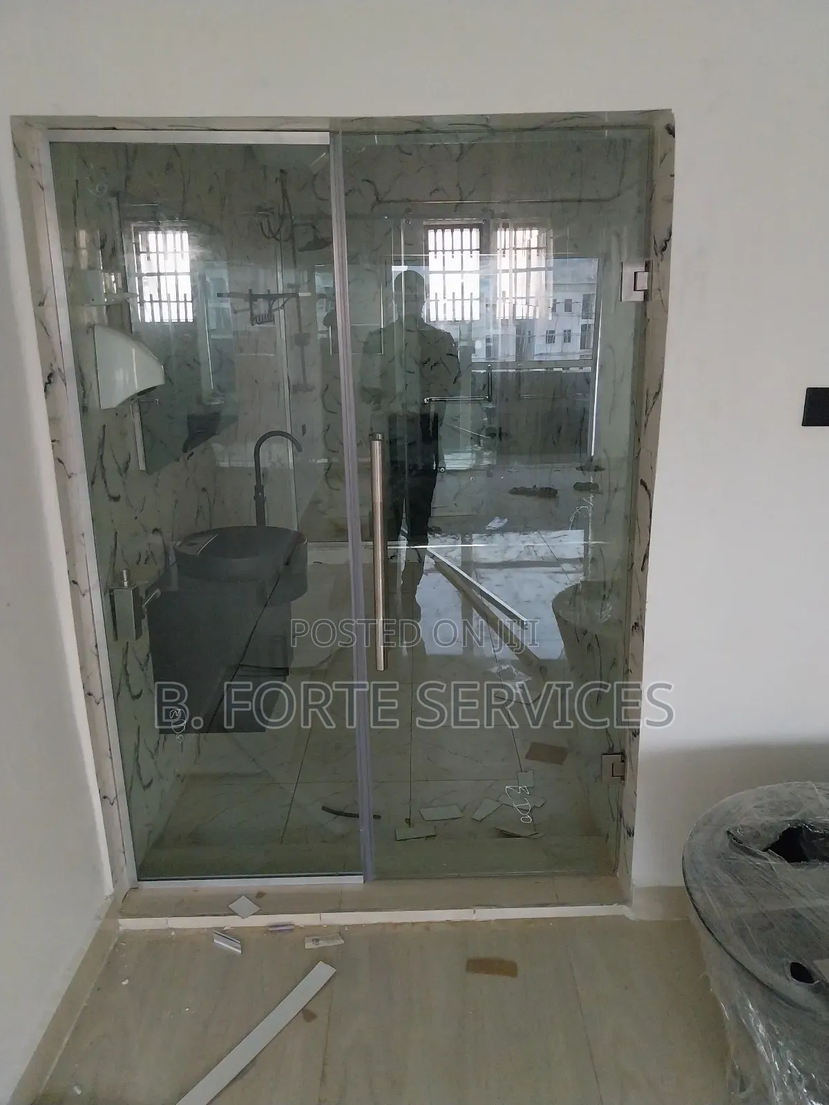 10mm Glass Door