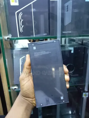 New Samsung Galaxy Z Flip7 256 GB Blue