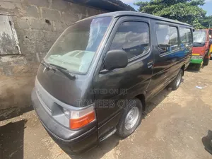 Toyota HiAce 1988 Grey