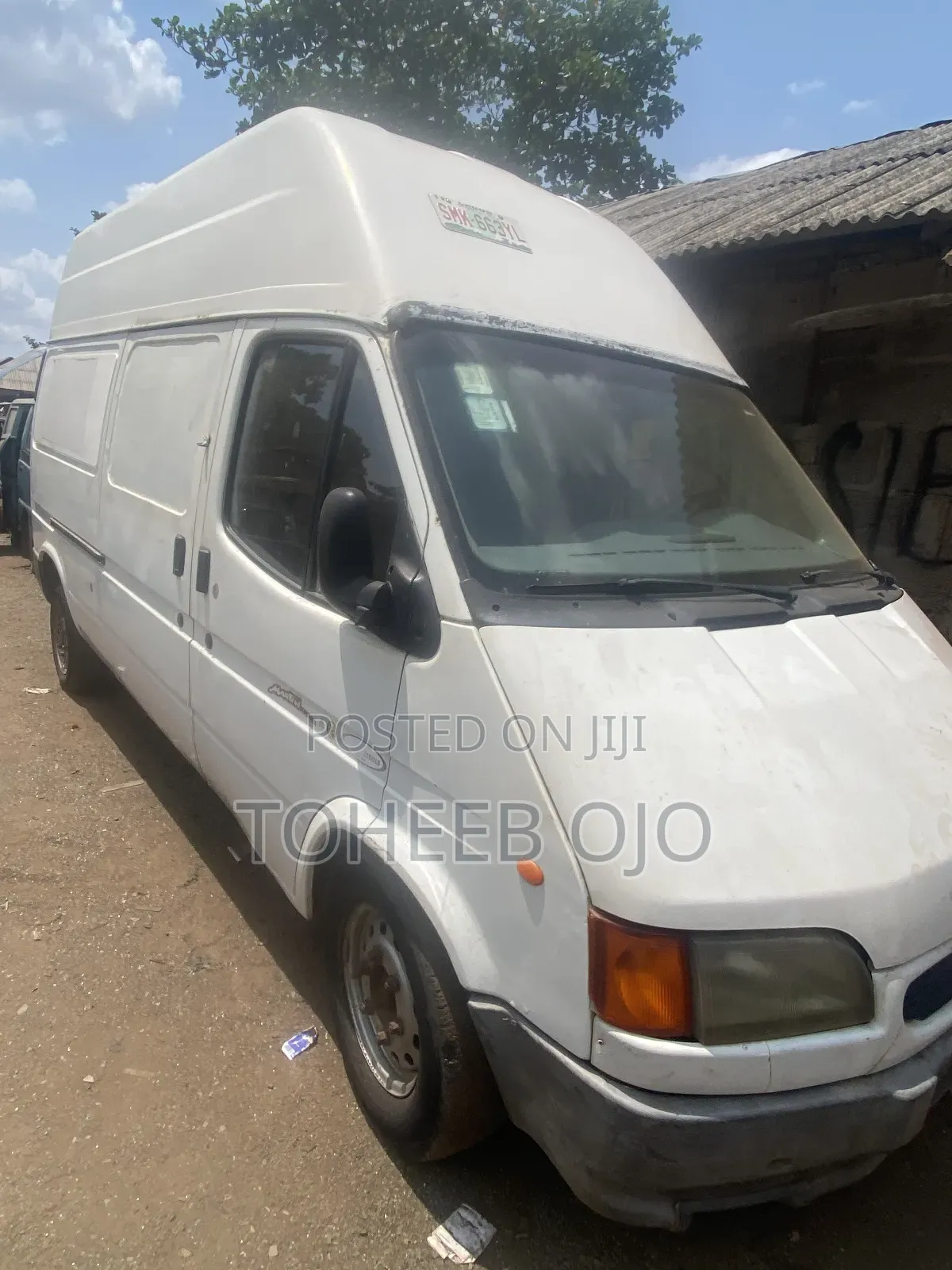Ford Transit 1985 White