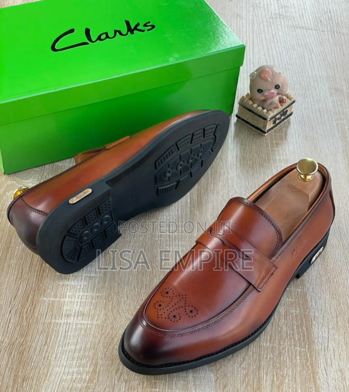 Clarks Cooperate Shoes