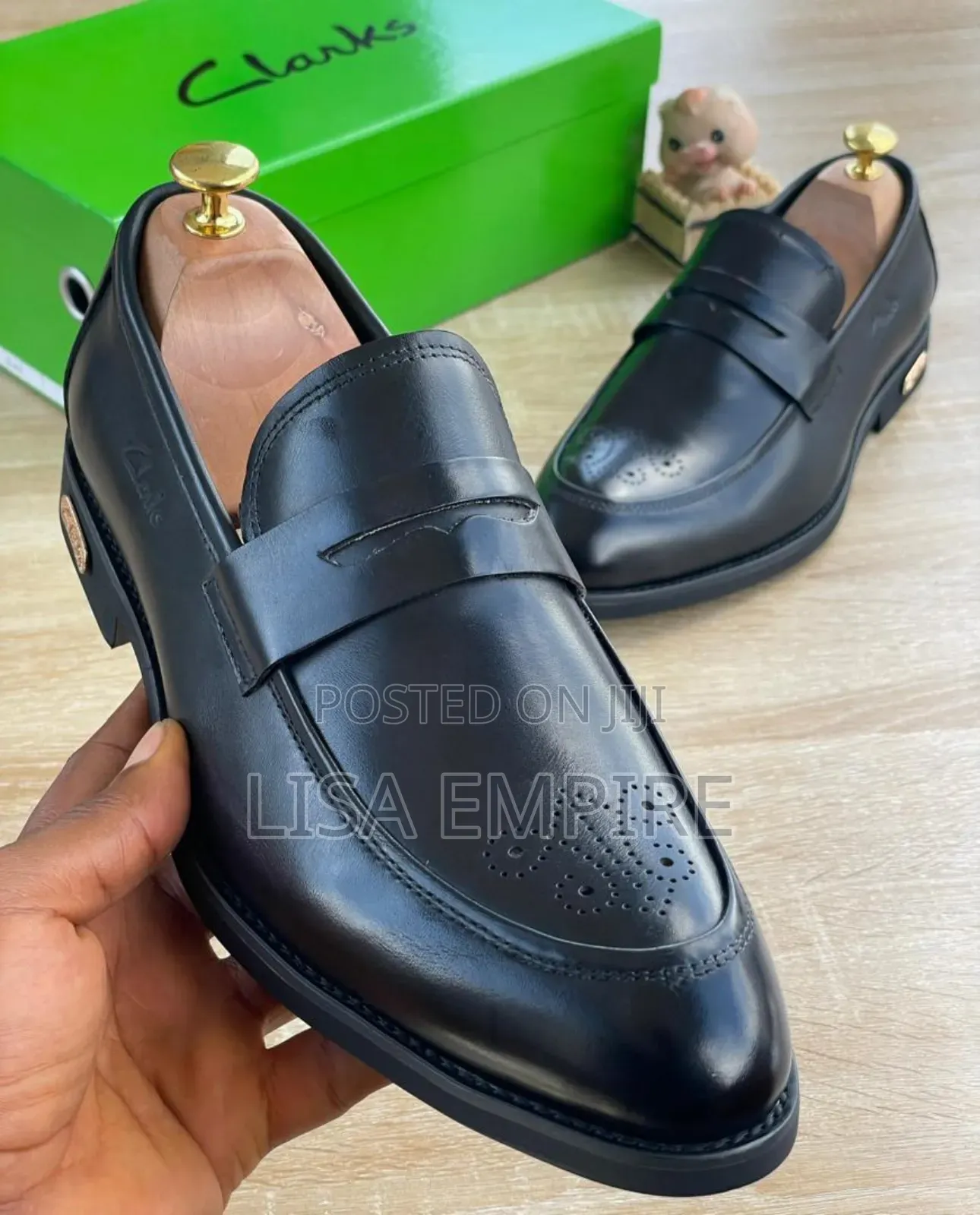 Clarks Cooperate Shoes