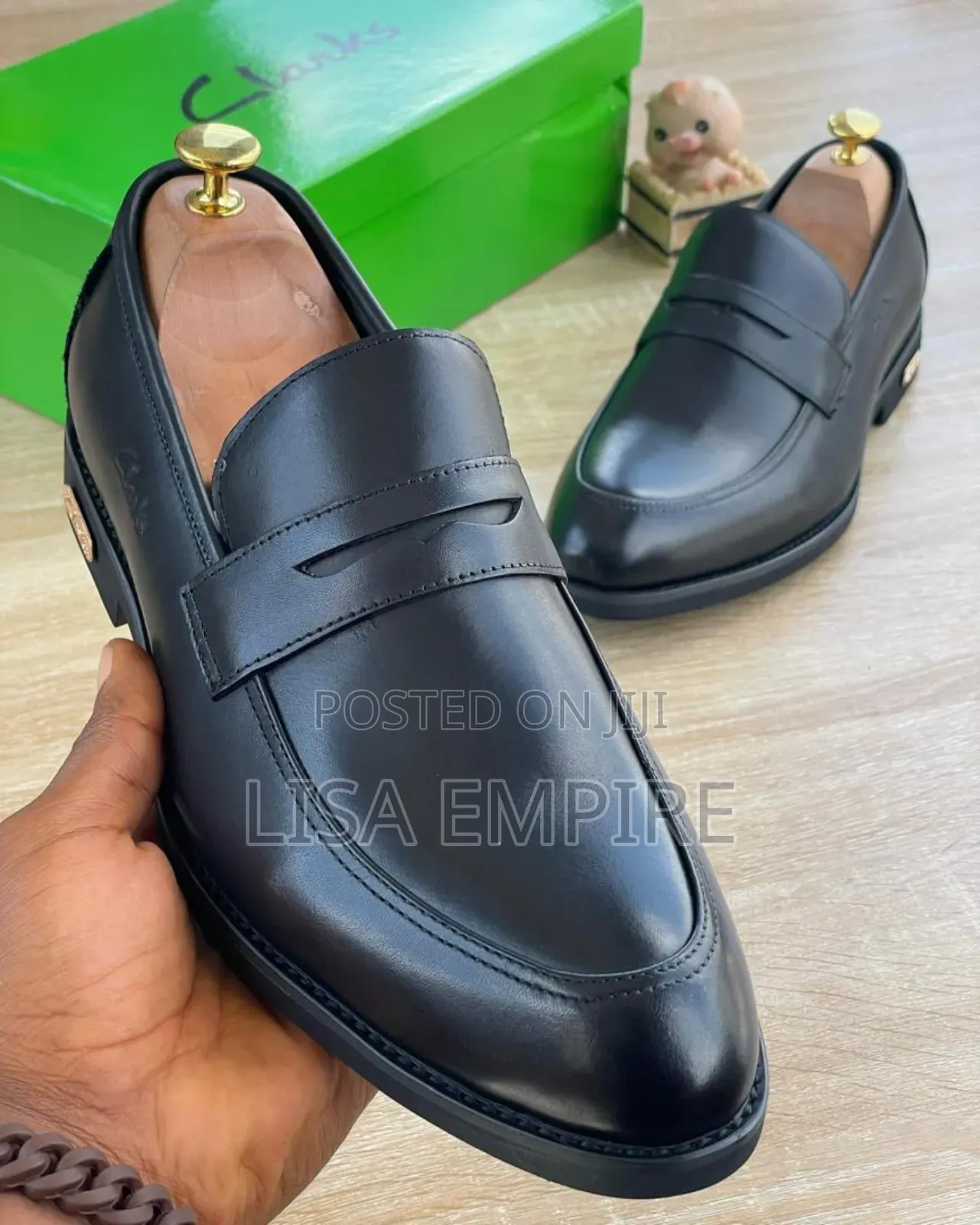Clarks Cooperate Shoes