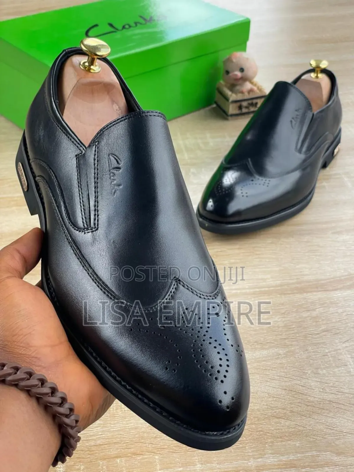 Clarks Cooperate Shoes