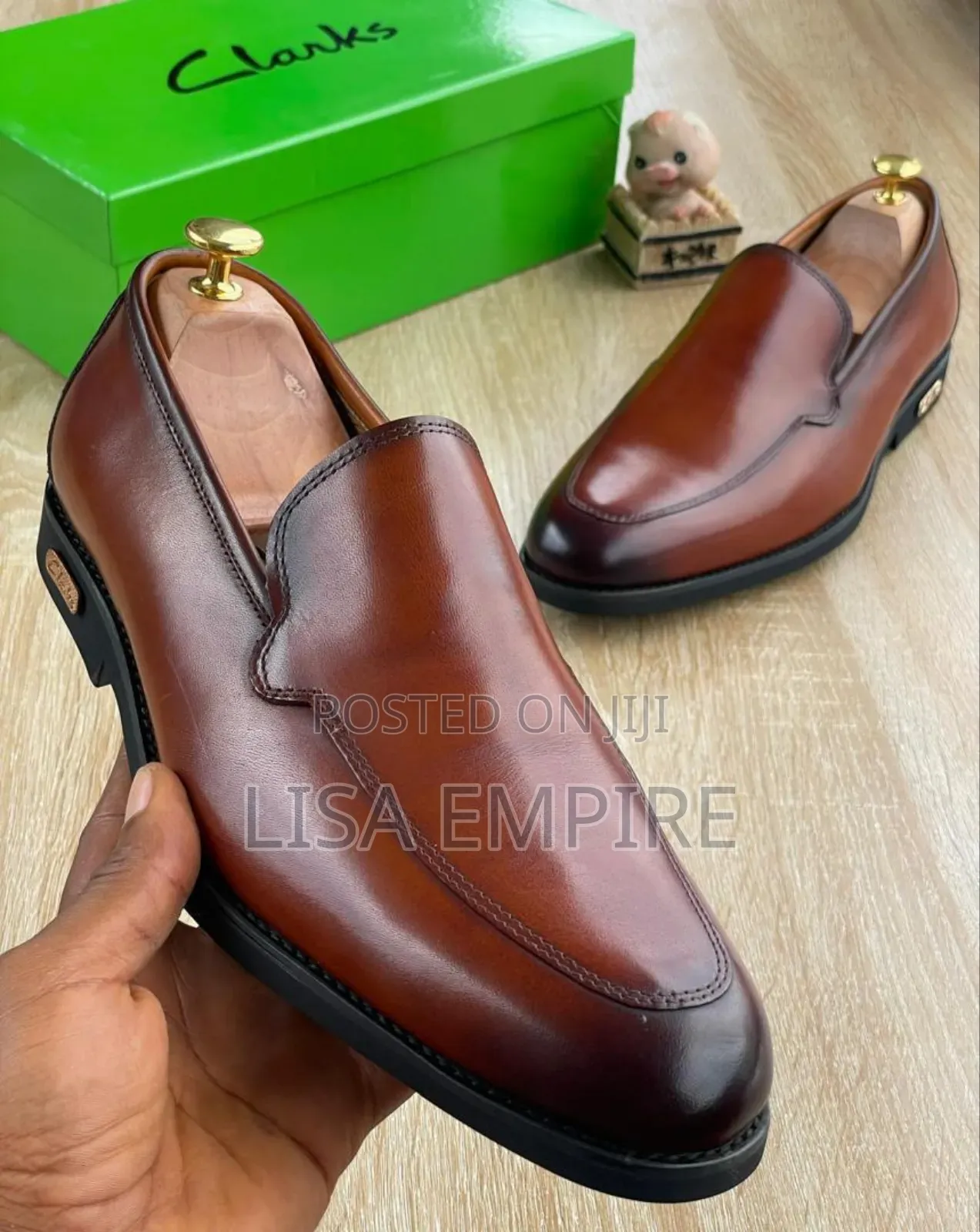 Clarks Cooperate Shoes
