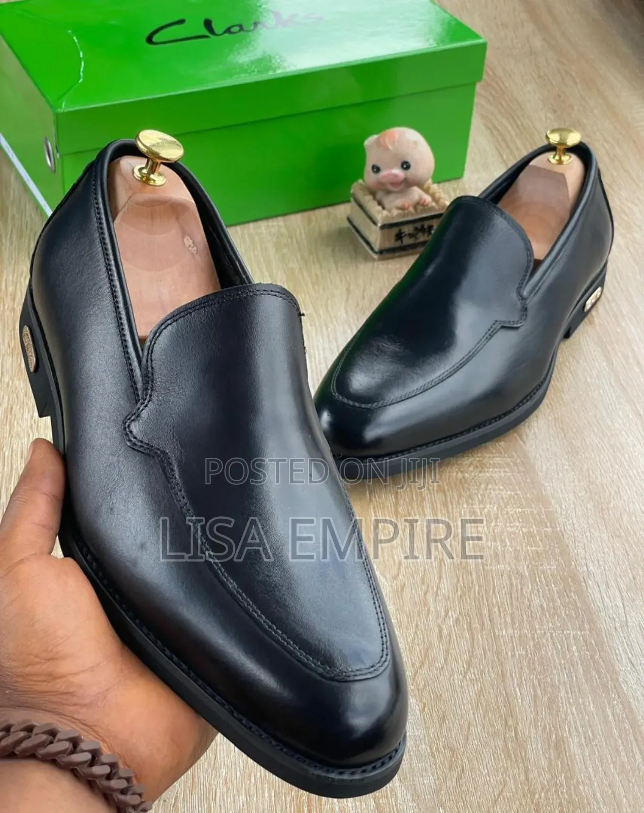 Clarks Cooperate Shoes
