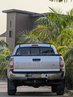 Toyota Tacoma 2011 Silver